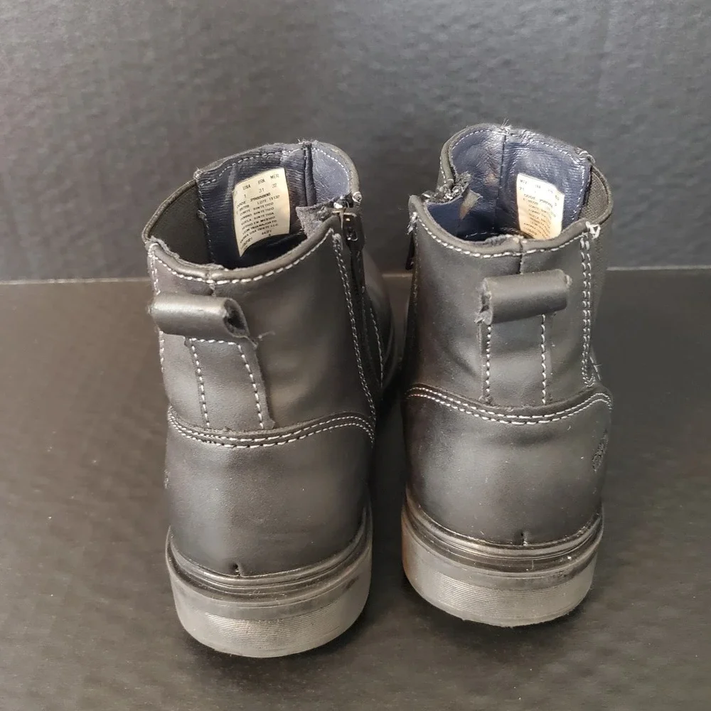 FERRATO Boys Black Ankle Boots Youth‎ Size 1 Side Zip Lightly Worn, Toe Scuffs